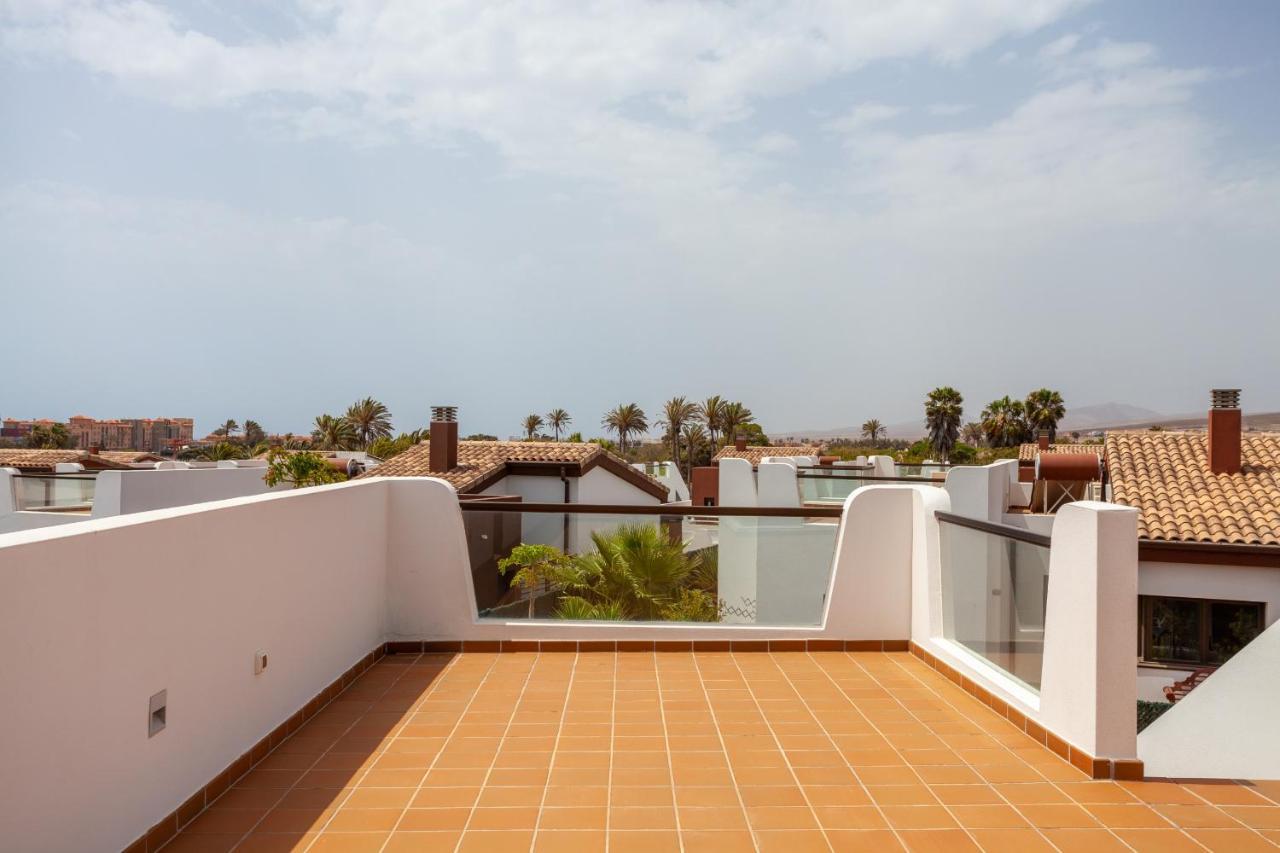 Villa Esmeralda 25 Golf Private Pool Caleta De Fuste By Holidays Home Kültér fotó